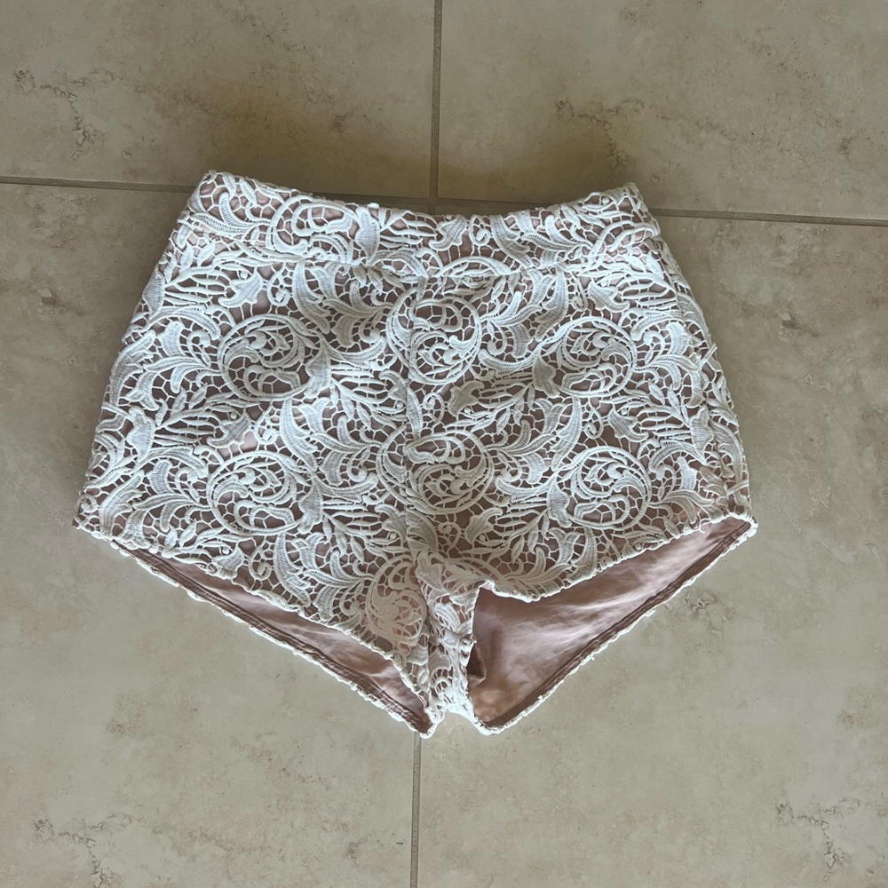 The Jetset Diaries White Lace Shorts